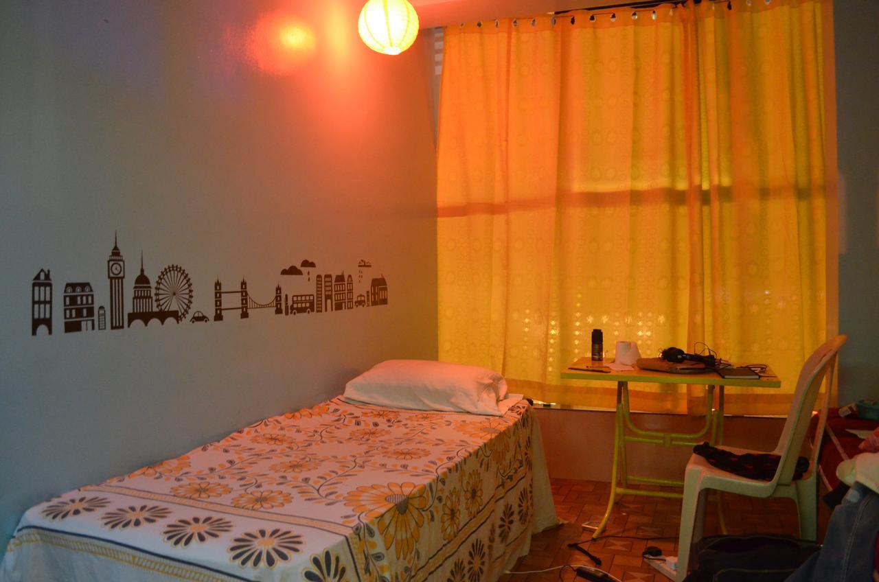 The Little Blue Window Hostel Bangalore Exterior photo