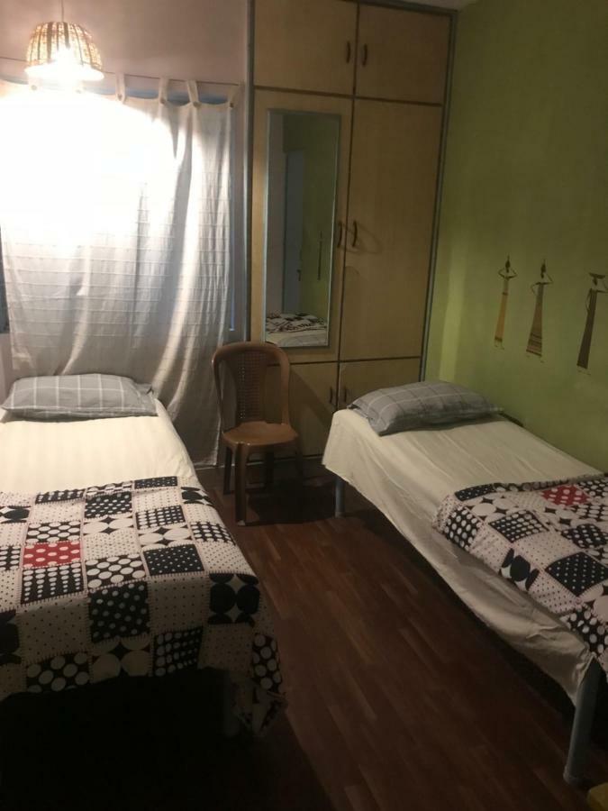 The Little Blue Window Hostel Bangalore Exterior photo